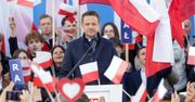 Trzaskowski żartował z Nawrockiego na wiecu. Kilkukrotnie mówił o biblii