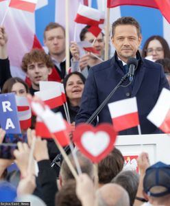 Trzaskowski żartował z Nawrockiego na wiecu. Kilkukrotnie mówił o biblii