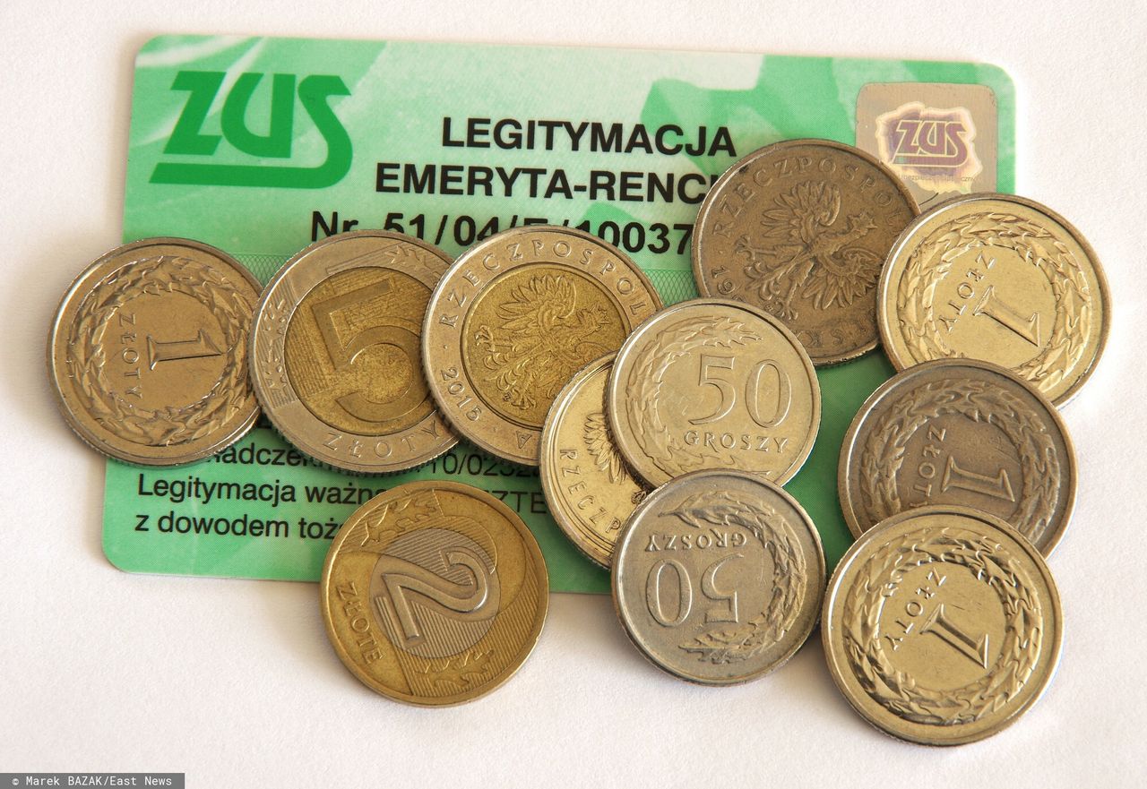 Nie każdy senior o tym wie. To umożliwia legitymacja emeryta