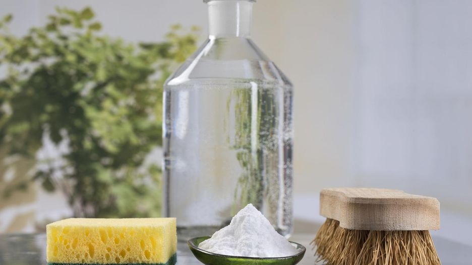 Naturalne sposoby na usunięcie zacieków w toalecie