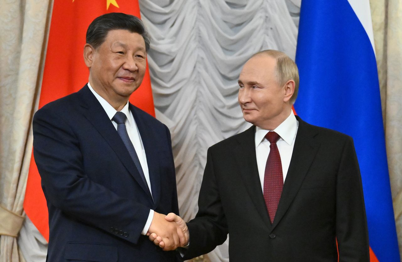 Tensions rise over Baltic cables: China-Russia link suspected