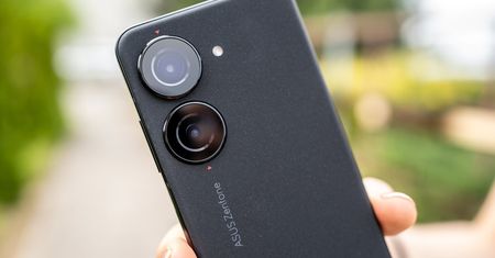 Takich telefonów już nie robią. Testujemy wyjątkowego ZenFone'a 10
