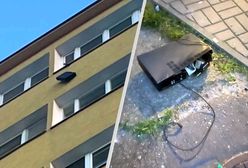 Sprzęty leciały z "nieba". Niecodzienna interwencja w Warszawie