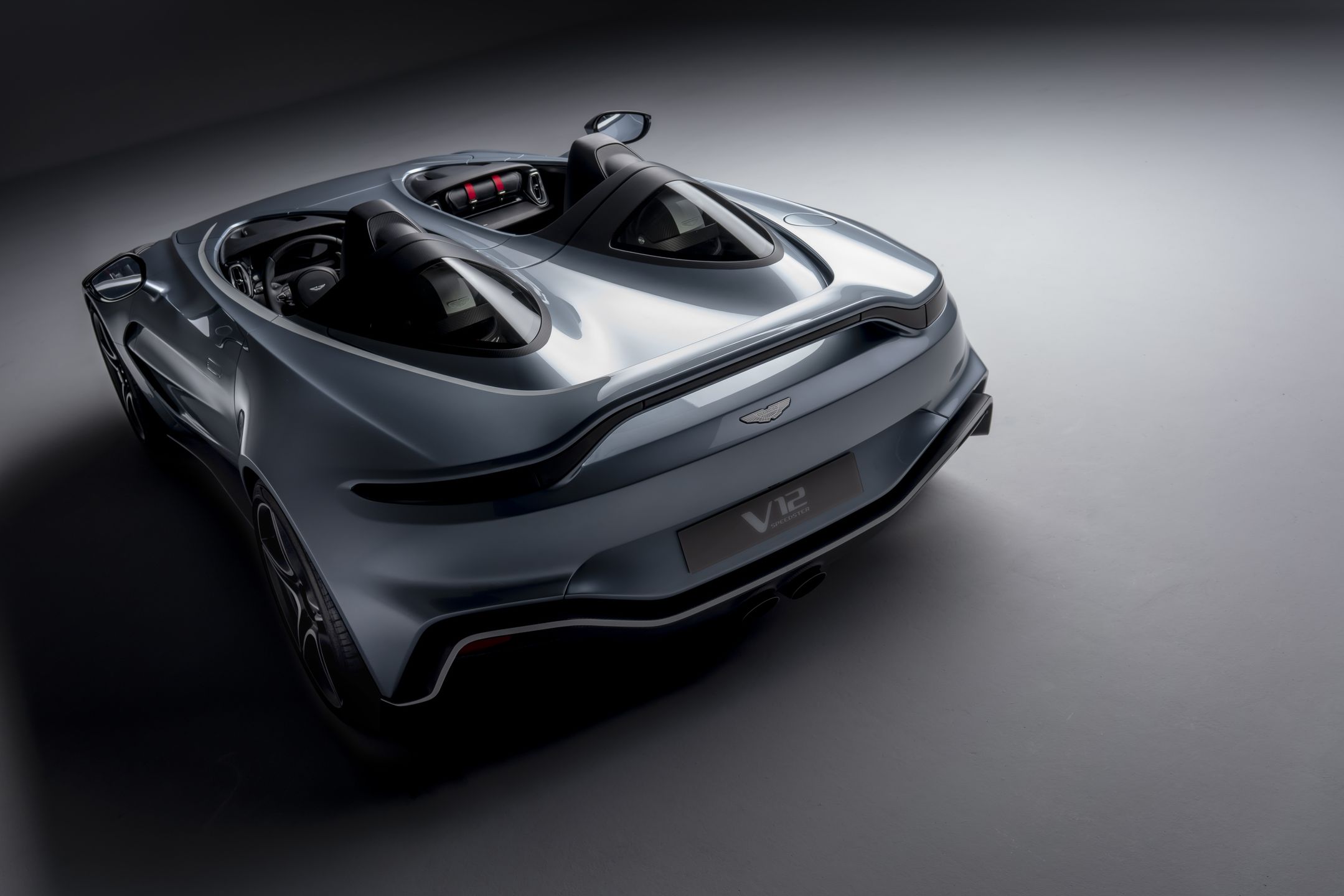 V12 Speedster jest poważnym rywalem dla Ferrari Monza SP2 i McLarena Elvy