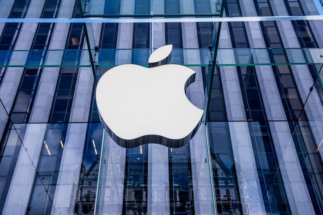 Rekordowy rok Apple – zamiast nowych iPhone'ów, 11 mln nowych akumulatorów