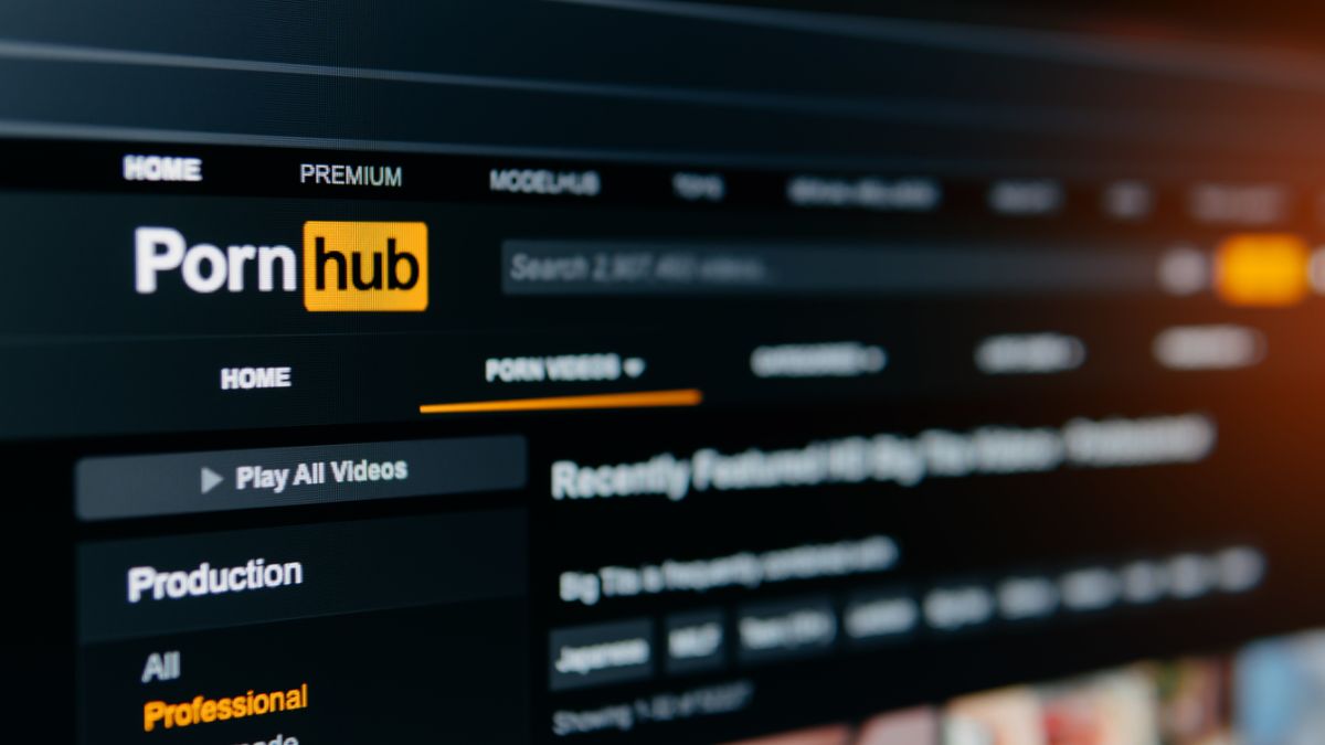 30 kobiet pozwało Pornhub.