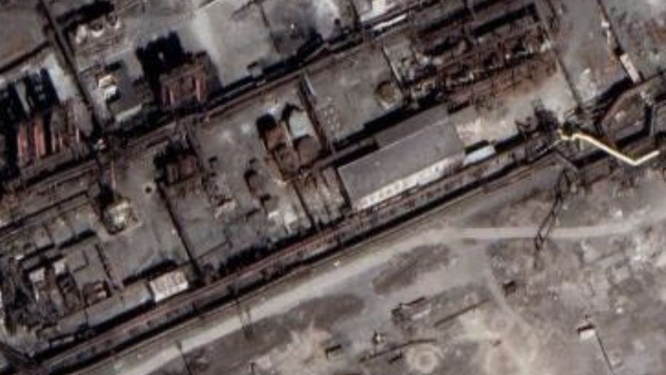 Na Google Maps zobaczyć można, dzięki zdjęciom satelitarnym Maxar Technologies, obraz rozpaczy w zniszczonym przez Rosjan Mariupolu