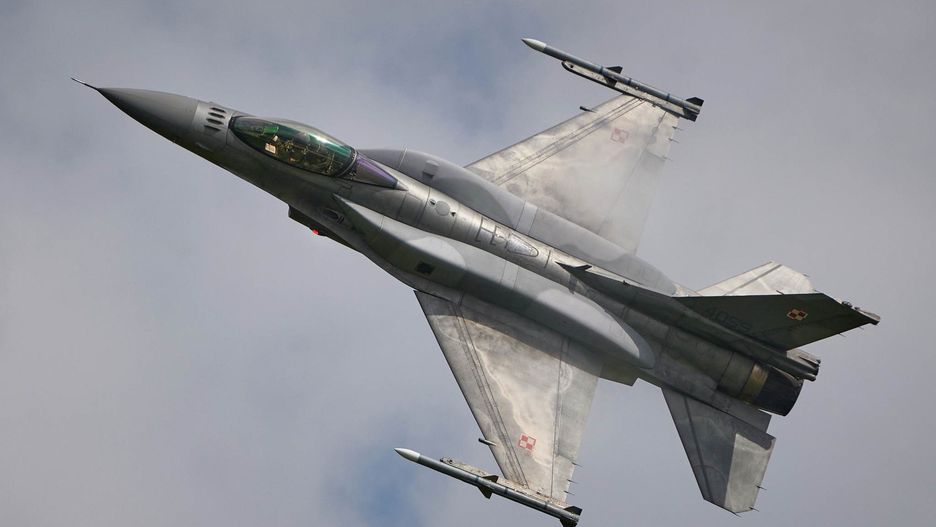 Polski F-16