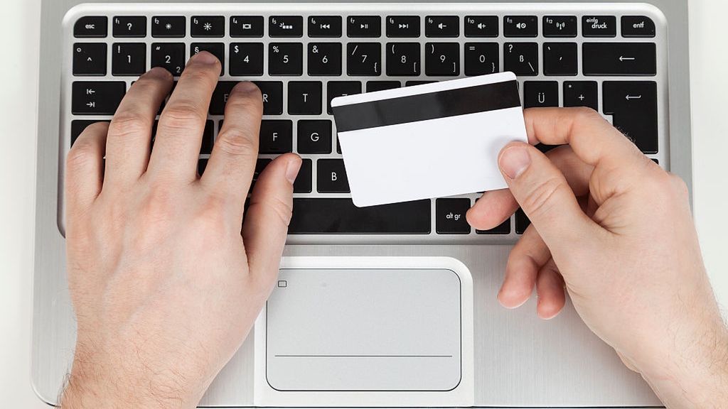 Karty podarunkowe nie mogą mieć daty ważności (zdj. ilustracyjne).