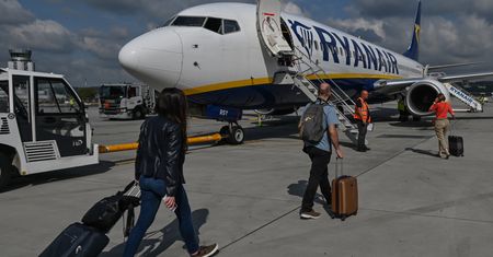 Ryanair zainwestuje 600 mln zł w Krakowie. Będzie szkolić pilotów, stewardessy i mechaników