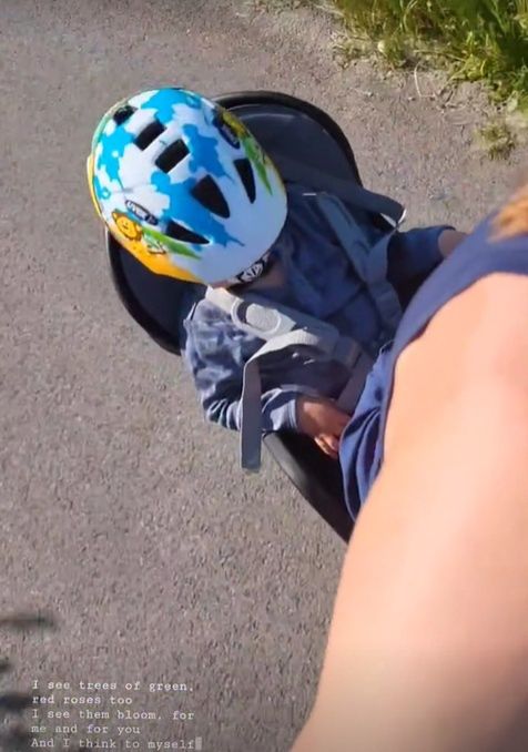 Justyna i Hugo na rowerze z okazji Dnia Dziecka