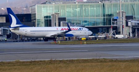 Pilot przerwał start samolotu. Pasażerowie byli przerażeni