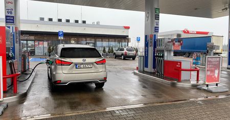 Po świętach zmiana na stacjach. Eksperci ostrzegają