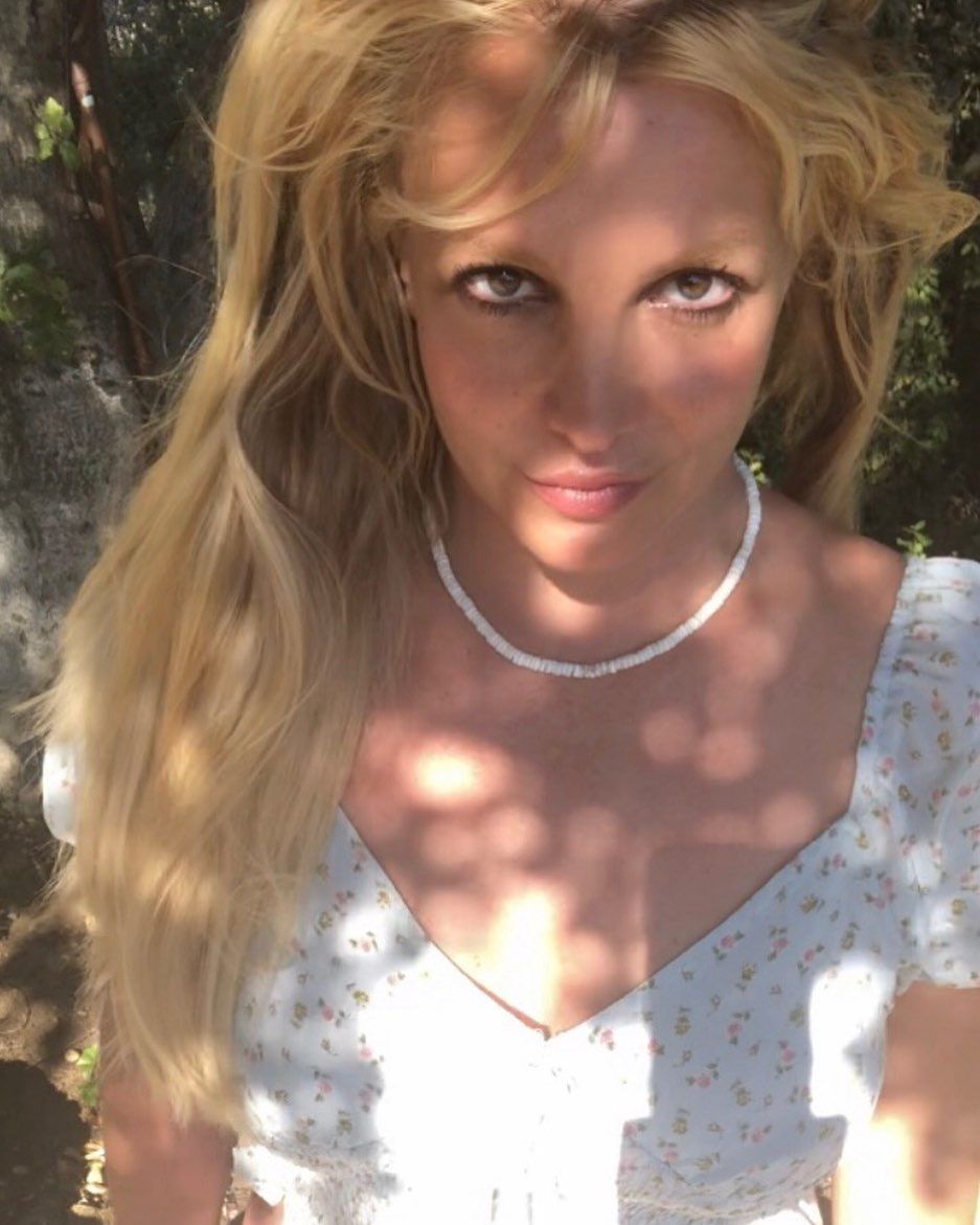 Fani wierzą, że Britney Spears prosi ich o pomoc
