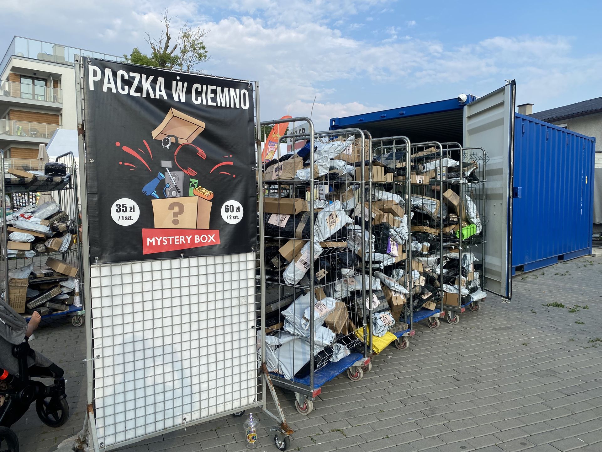Paczka w ciemno w nadmorskim kurorcie
