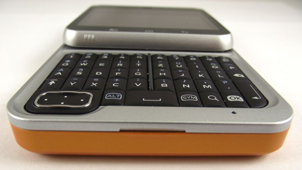 Motorola Flipout, czyli dzwoniący budzik z Androidem ;) [pierwsze wrażenia] 6