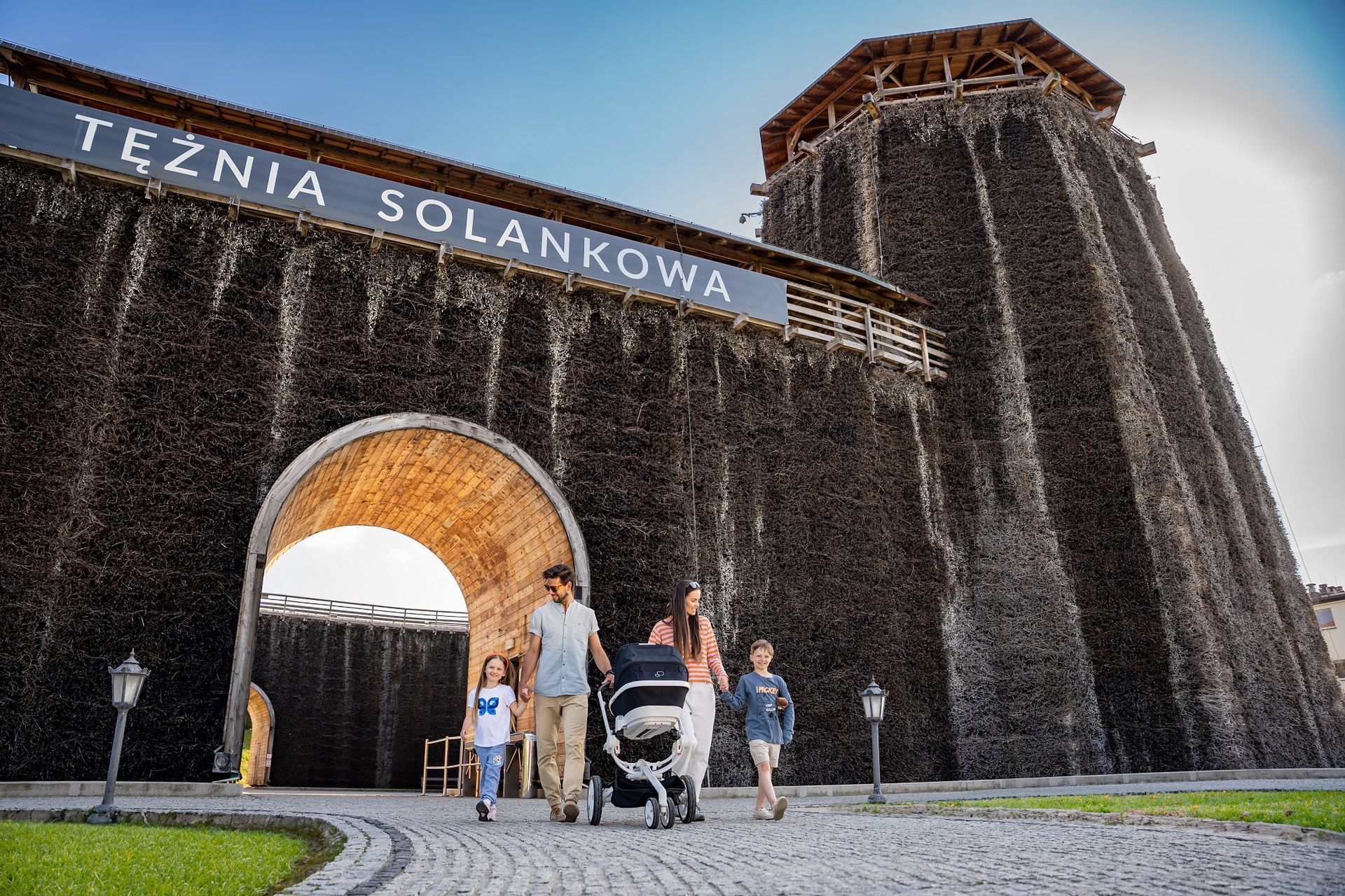 Tężnia Solankowa przy Kopalni Soli "Wieliczka"  