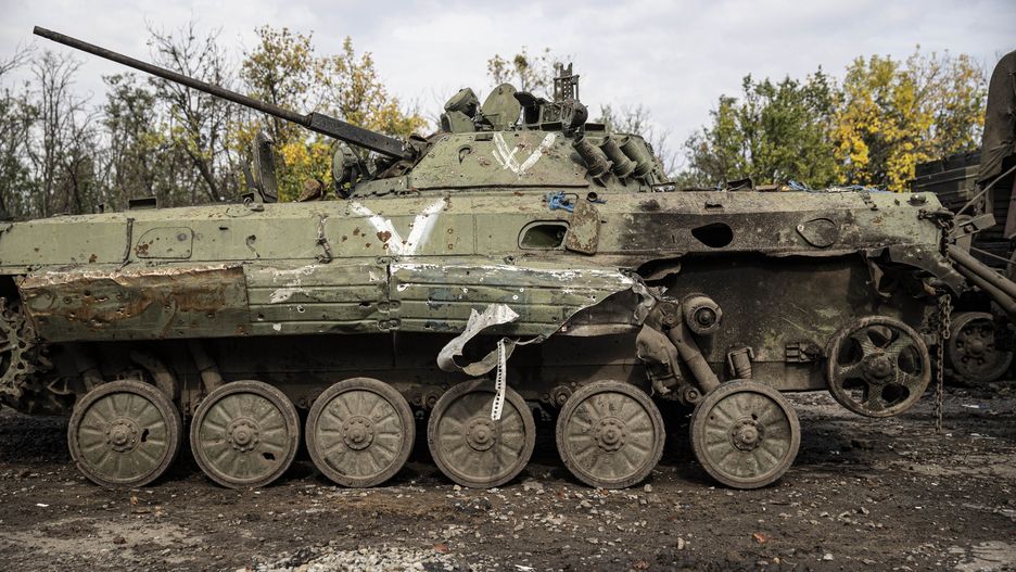 Russia-Ukraine war
IZIUM, KHARKIV, UKRAINE - SEPTEMBER 28: A Ukrainian soldier rests in front of a Russian armored vehicle left behind at the street after Russian Forces withdrawal from the Izium city, Kharkiv Oblast, Ukraine on September 28, 2022. (Photo by Metin Aktas/Anadolu Agency via Getty Images)
Anadolu Agency
