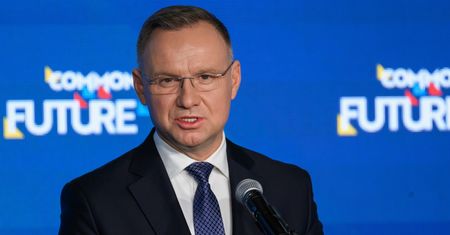 "Dokonali zalania Polski". Prezydent zdecydowanie o decyzji rządu