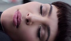 Kim Kardashian zmienia postać w reklamie Hype Energy Drink (wideo)