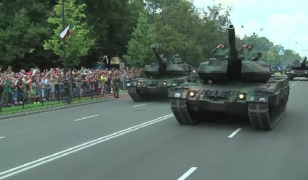 Alejami Ujazdowskimi przejdzie wielka defilada Wojska Polskiego