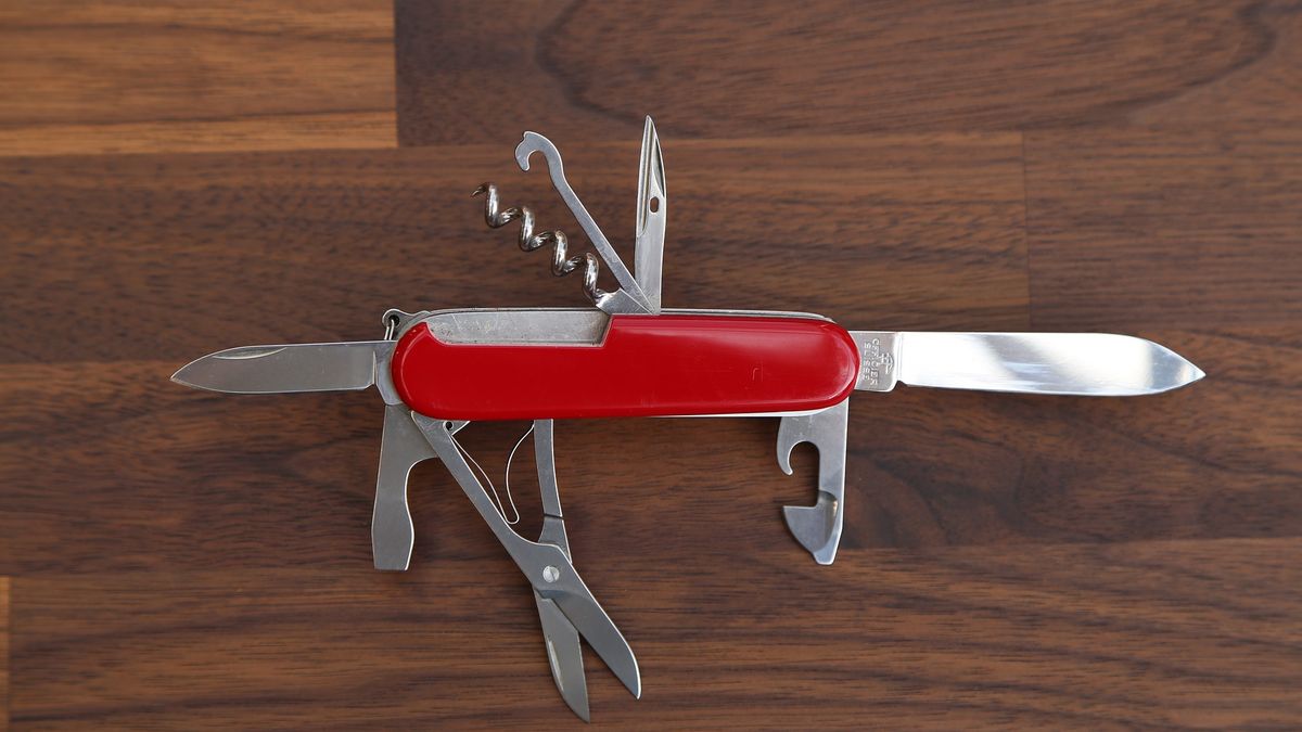 Scyzoryk dla złotej rączki. Multitoole za niewielkie pieniądze 1