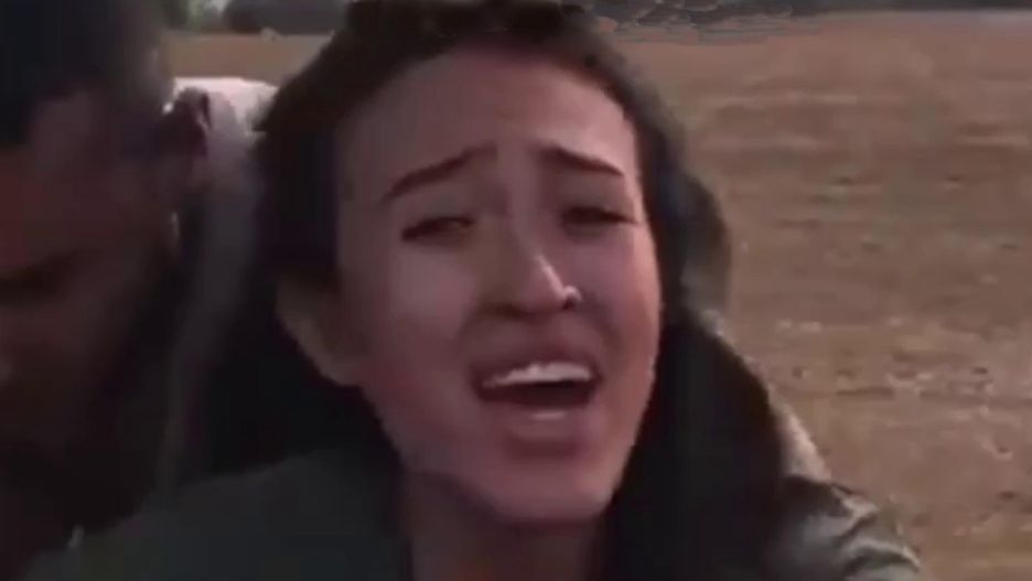 Terroryści z Hamasu porwali studentkę. Krzyczała: "Nie zabijajcie mnie"