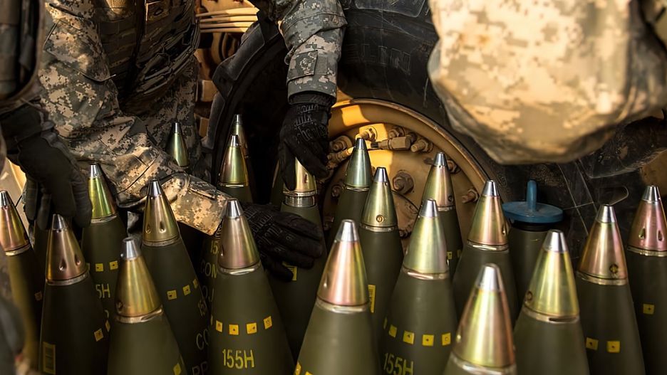 Dzięki dostawom amunicji z Korei, Stany Zjednoczone mogą wspierać Ukrainę pociskami kal. 155 mm