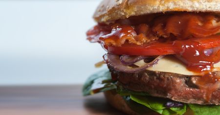 Domowy Big Mac. Smakuje jak w McDonald's, zrobisz go sam