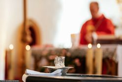 Kontrowersyjna praktyka chrztu w Polsce. "To idiotyzm"