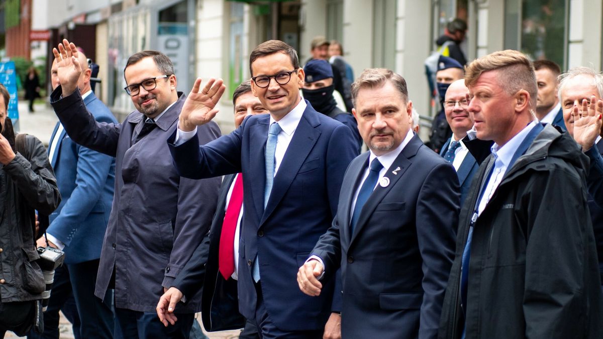 Na zdjęciu od lewej: Maricn Horala, Mateusz Morawiecki, Piotr Duda