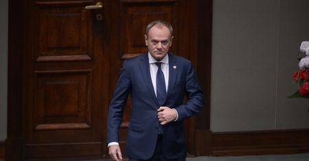 Niemcy piszą o powrocie Tuska. "PiS odbierało Polsce tlen"
