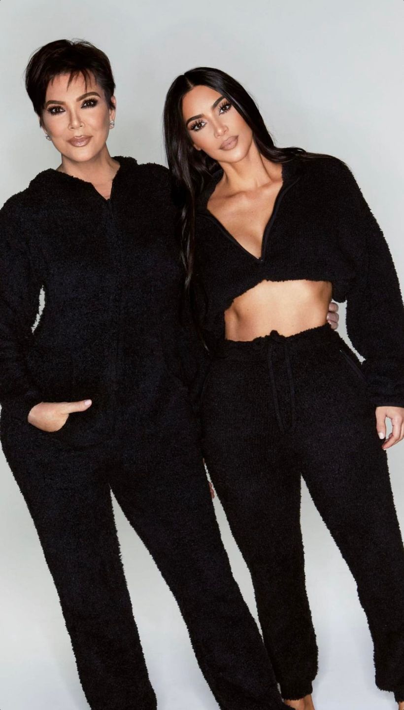 Kardashianki pozują do zdjęć z gromadką dzieci