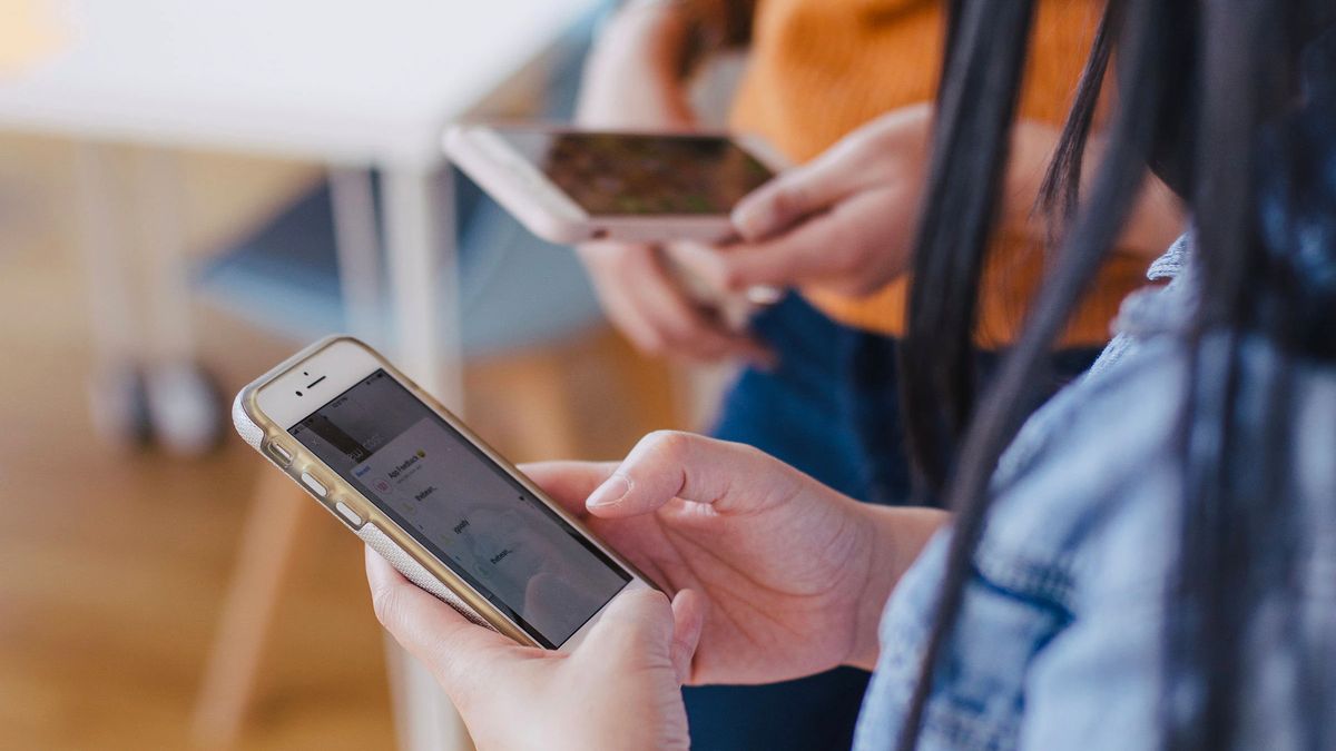 Operatorzy: "Będziemy śledzić telefony, wszystko to dla waszego zdrowia" 1