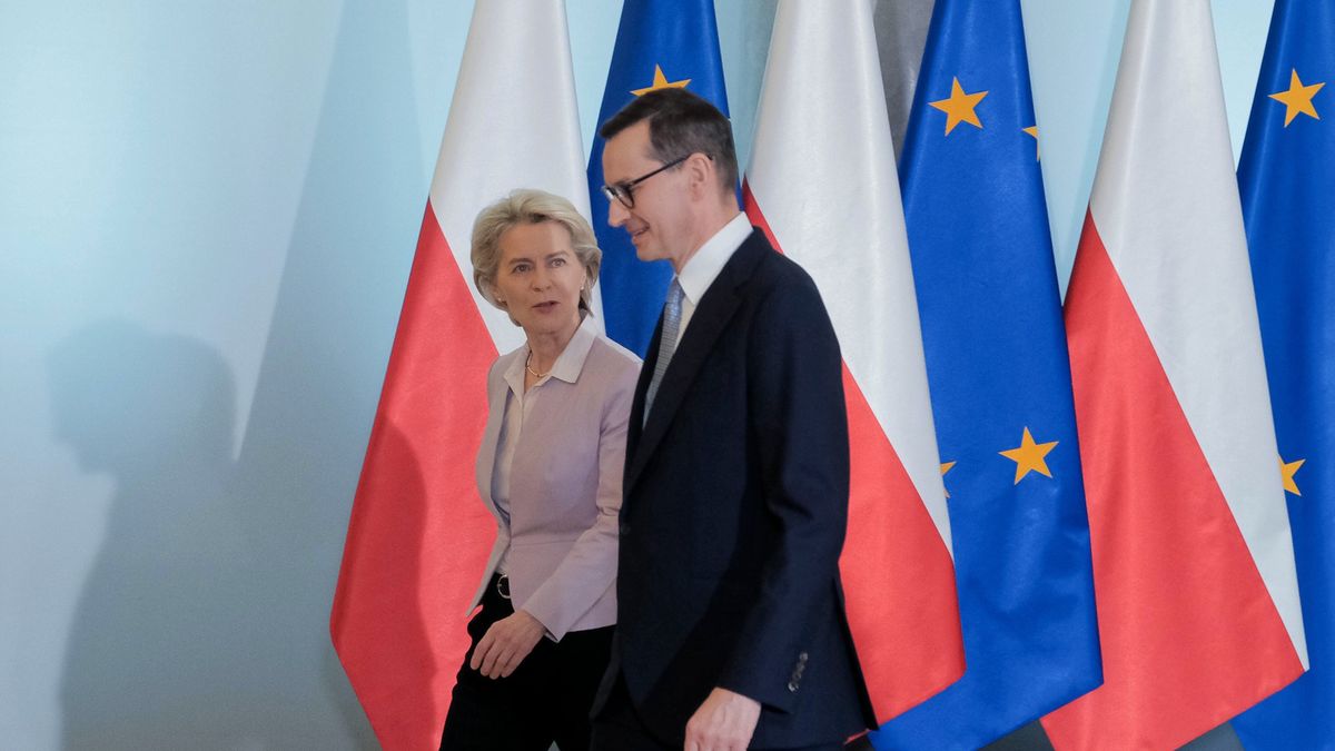 Ursula von der Leyen oraz Mateusz Morawiecki na spotkaniu w Warszawie 2.06.22