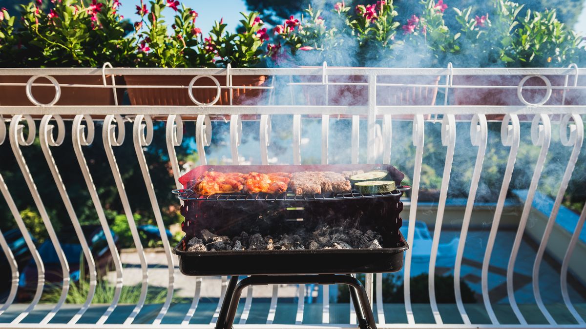 Grill na balkonie 