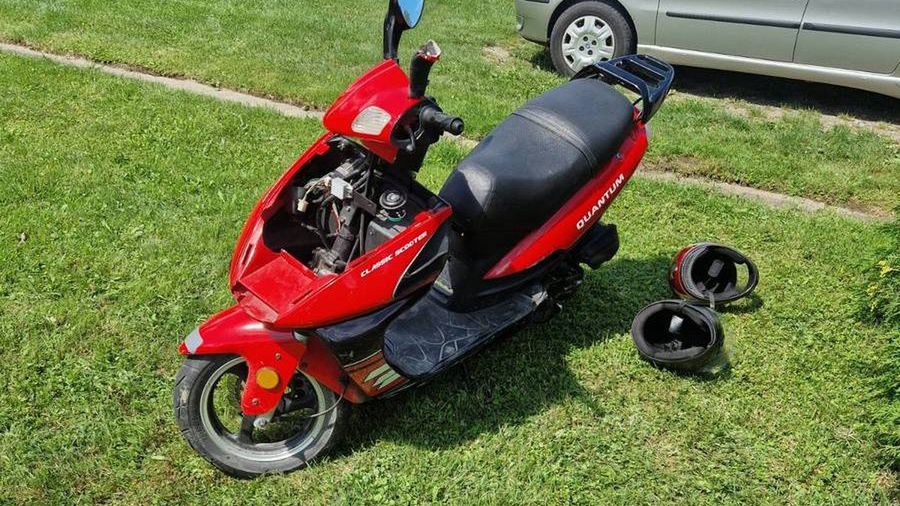 Skuter wylądował w rowie