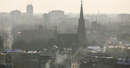 Trzy razy więcej zawałów serca przez smog. Niepokojące doniesienia naukowców
