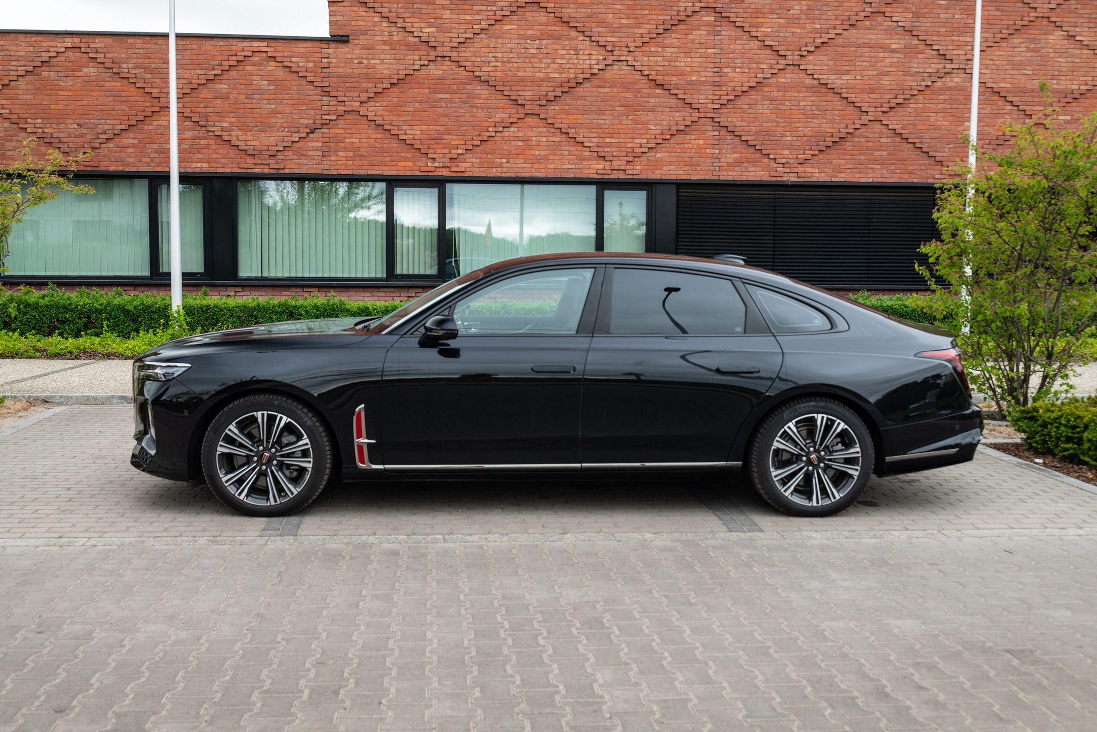 Hongqi H9