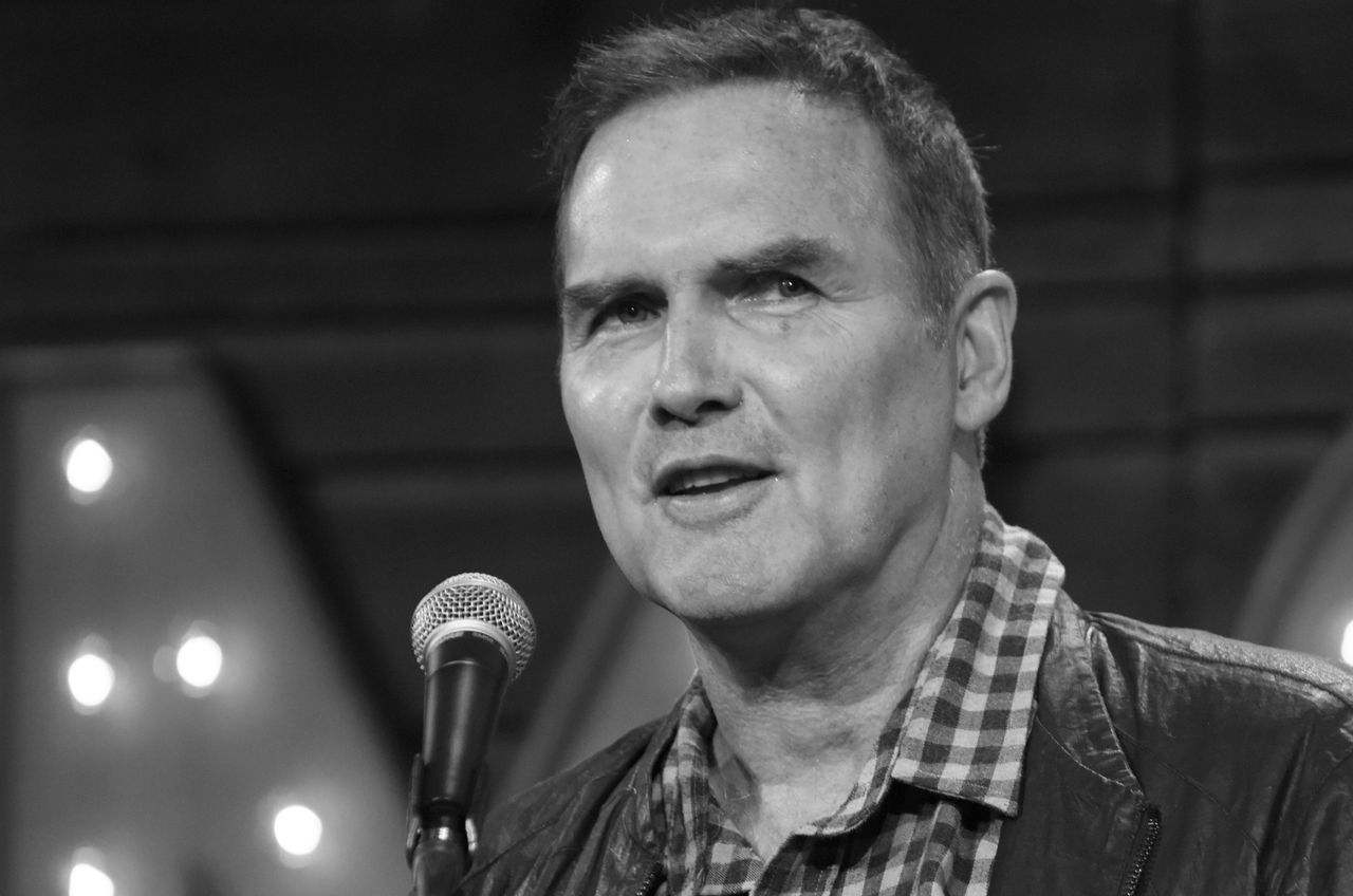 Norm Macdonald nie żyje. Hollywood pogrążone w żałobie. "Straciliśmy giganta"