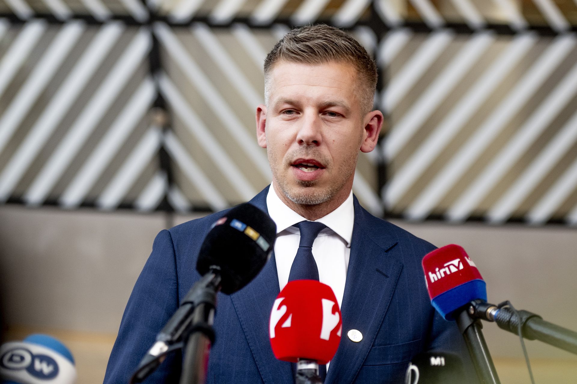 Zdjęcie do aktualności: Zwrócą środki? Magyar apeluje do ludzi, którzy wzbogacili się za Orbana