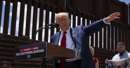 Trump o "osiągnięciach" Bidena i Harris. Opublikował listę