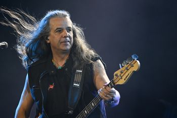 Paweł Mąciwoda z Wieliczki zawsze marzył, żeby grać na wielkich scenach. Dzisiaj jest basistą legendarnej grupy Scorpions