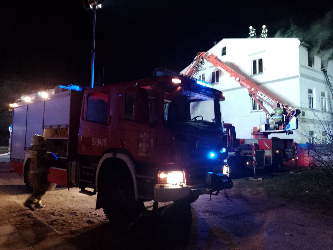 Pożar w Zduńskiej Woli. Dwie osoby nie żyją