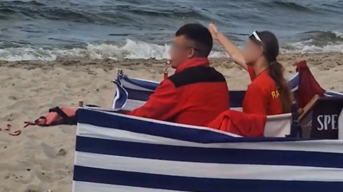 Weszli do Bałtyku, choć powiewała czerwona flaga