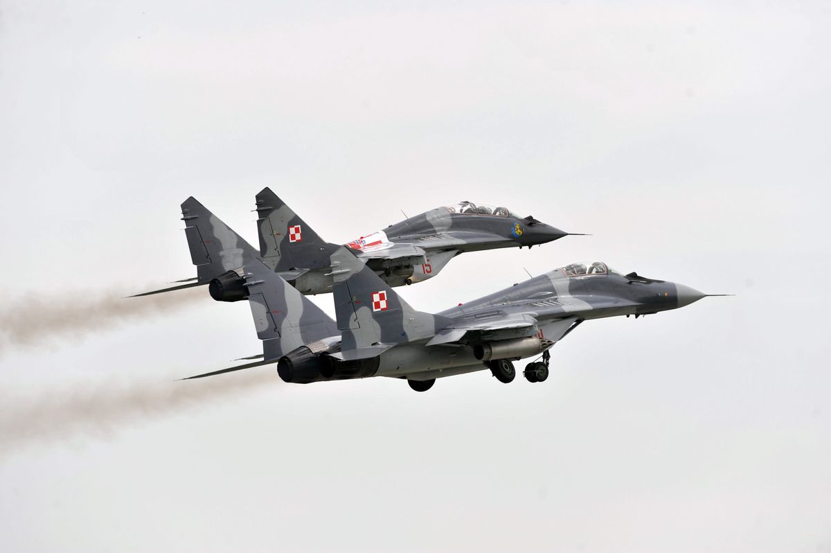 Rau: Decyzja ws. MiG-ów tylko w ramach całego NATO 