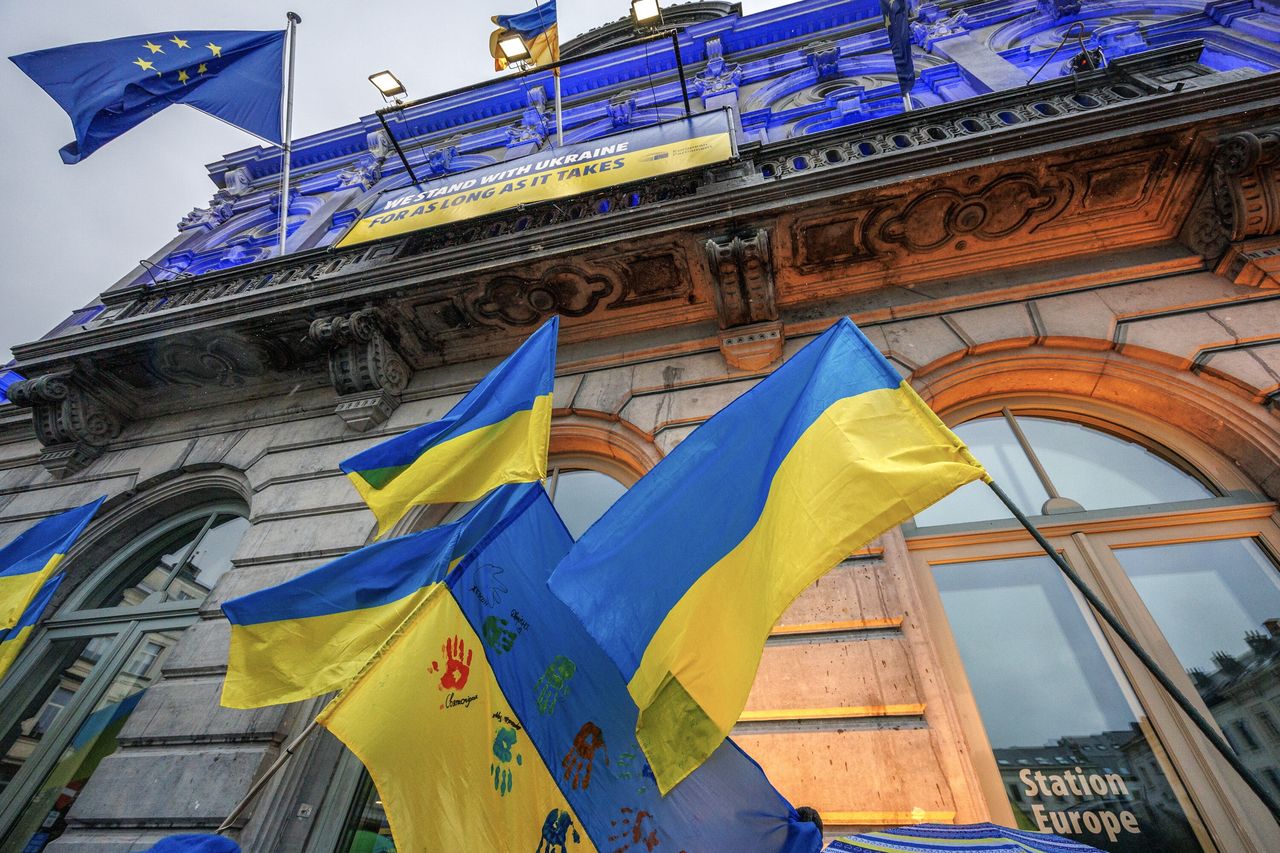 Italy, Spain and Greece close their embassies in Kyiv amid possible risk of Russian attacks