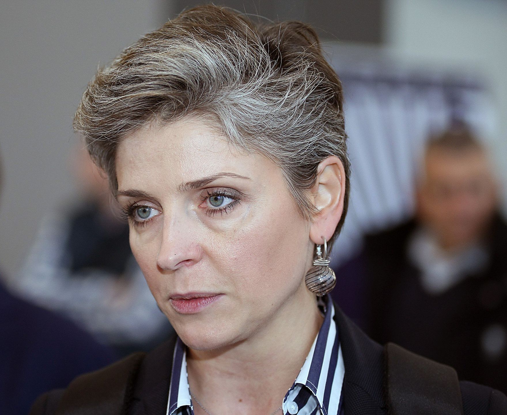 Joanna Mucha i jej siwe włosy
