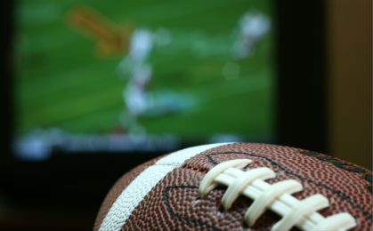115 mln widzów obejrzy w telewizji Super Bowl. Koszt emisji spotu reklamowego to 4,5 mln dolarów