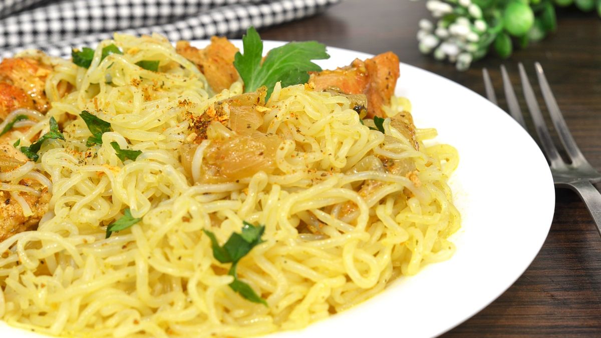 Ten makaron prawie nie ma kalorii, za to czyści jelita jak miotełka. W Polsce dopiero zyskuje na popularności